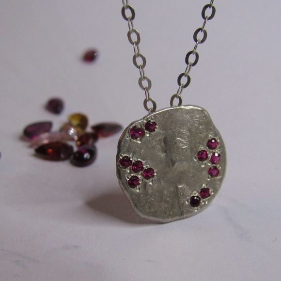 Necklace - Picture 3 of 8